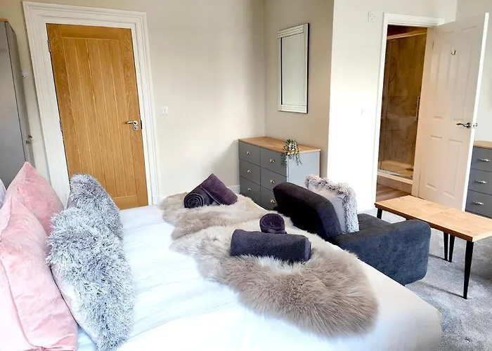 Carvetii - Anne House 3 - Triple Bed First Flr En-suite 卡莱尔